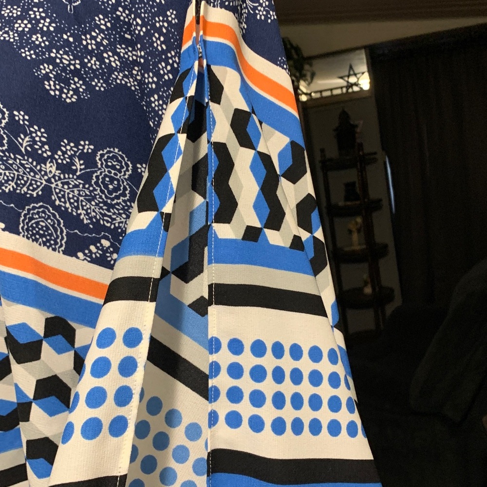 Sharagano Multi Print Poncho NWOT - Picture 5 of 9